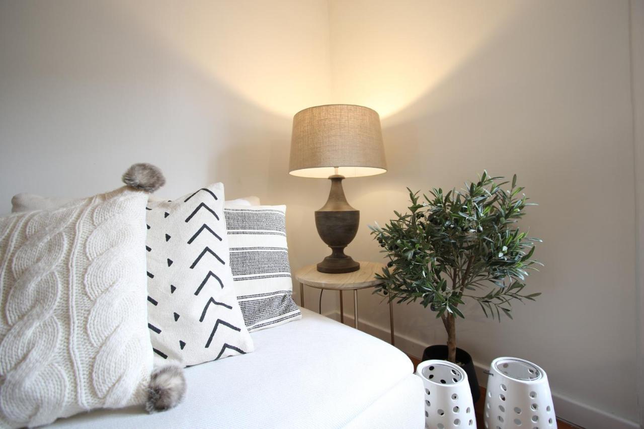 Chic Urban Retreat At Downtown With Balcony & Views Apartment Lisboa Екстериор снимка